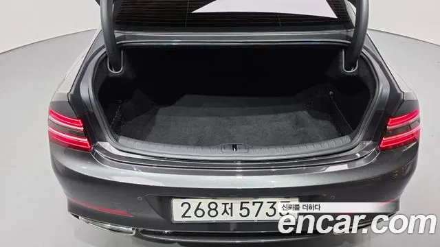 Genesis G80 Бензин 2.5 турбо 2WD — Фото автомобиля 29