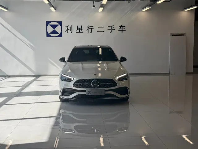 Mercedes-Benz C-Class — Фото автомобиля 2