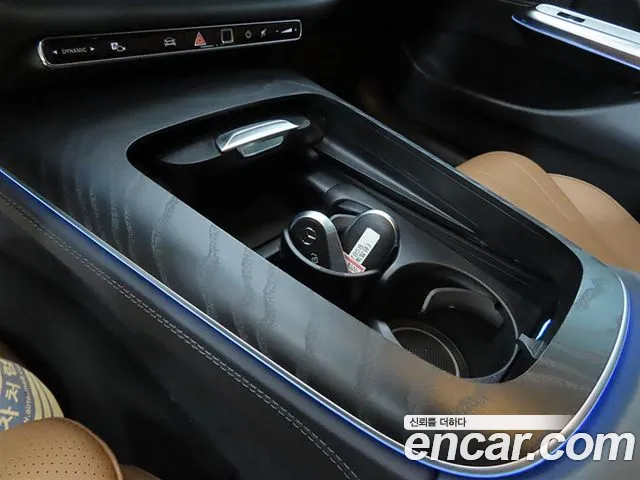 Mercedes-Benz E-Class — Фото автомобиля 12