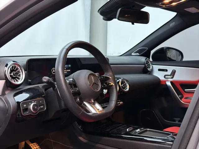 Mercedes-Benz A-Class AMG — Фото автомобиля 15
