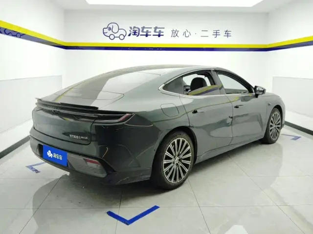 Geely Galaxy Xingyao 8 — Фото автомобиля 3