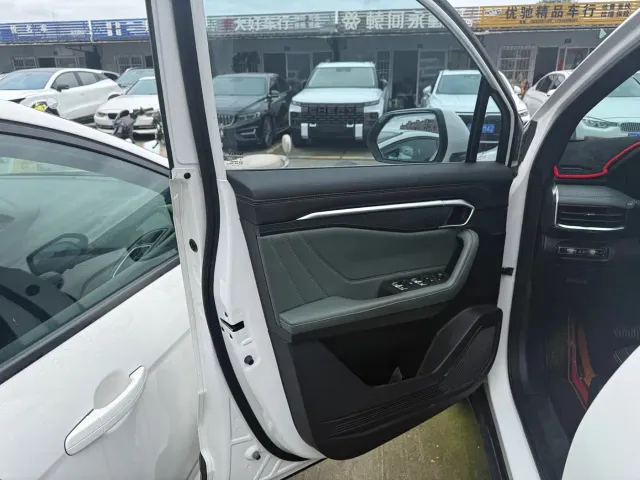 Geely Haoyue L — Фото автомобиля 4