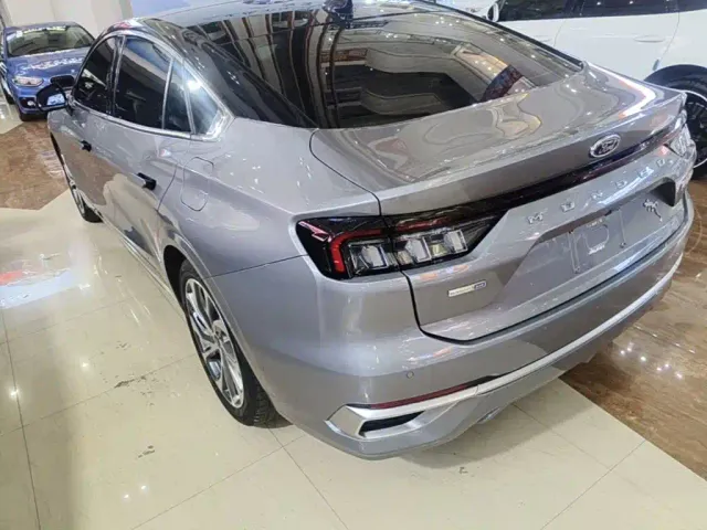 Ford Mondeo — Фото автомобиля 4