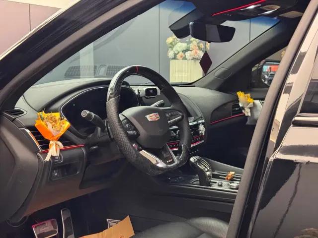 Cadillac CT5 — Фото автомобиля 4