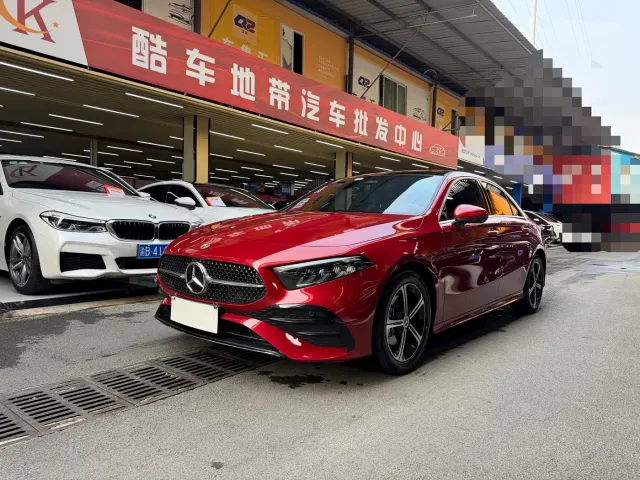 Фотография автомобиля — Mercedes-Benz A-Class