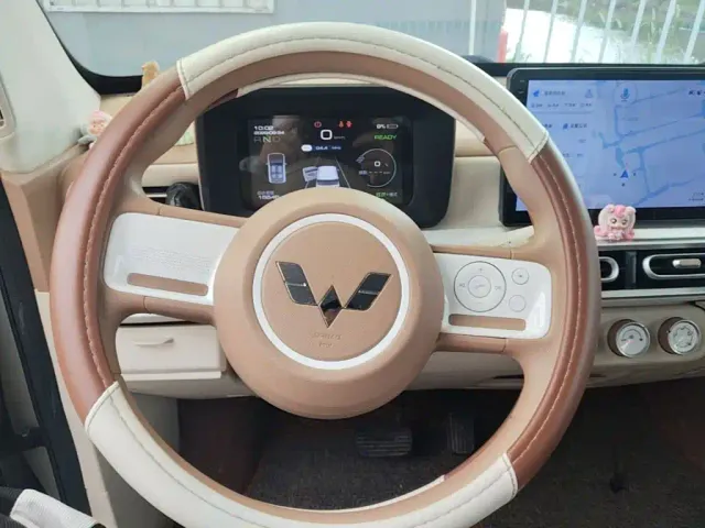 Wuling Hongguang Mini EV — Фото автомобиля 10