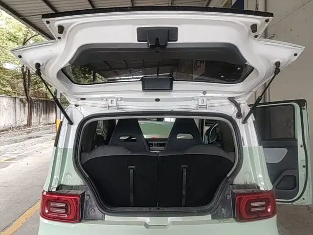 Wuling Hongguang Mini EV — Фото автомобиля 18