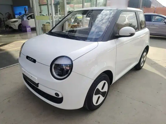 Фотография автомобиля — Changan Lumin