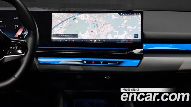 BMW 5 Series G60 — Фото автомобиля 14
