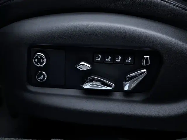 Bentley Flying Spur — Фото автомобиля 23