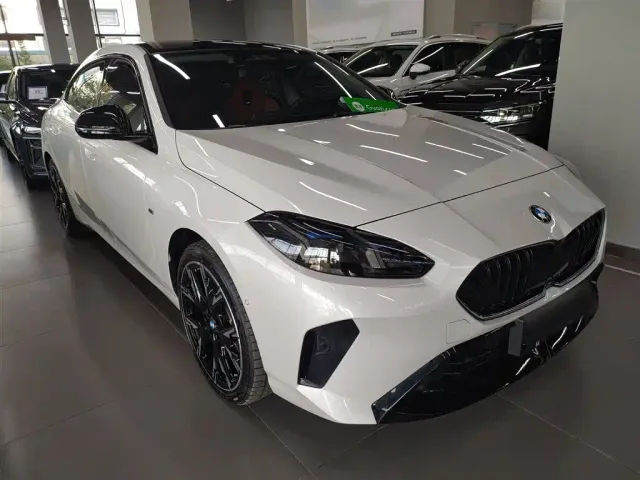 BMW 2 Series — Фото автомобиля 3