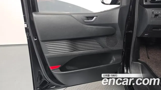 Hyundai Staria — Фото автомобиля 14