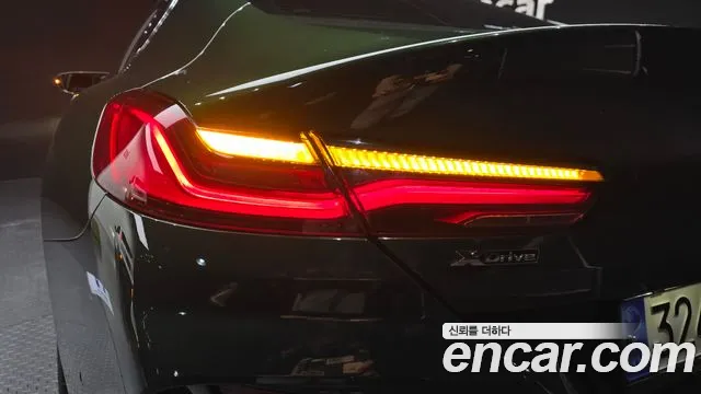 BMW 8 Series G15 — Фото автомобиля 8