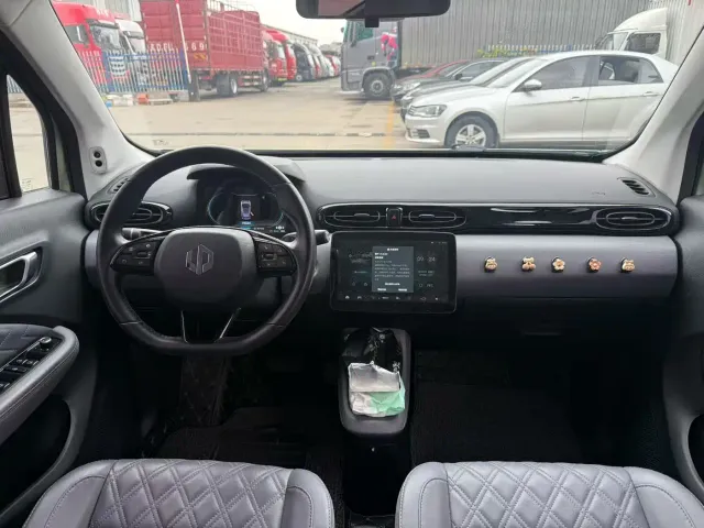 Leapmotor T03 — Фото автомобиля 7