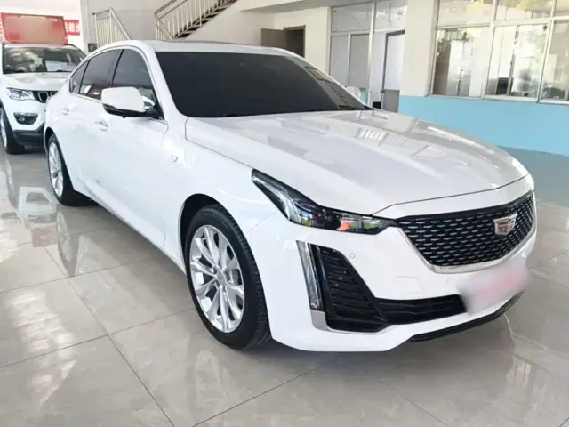 Cadillac CT5 — Фото автомобиля 3