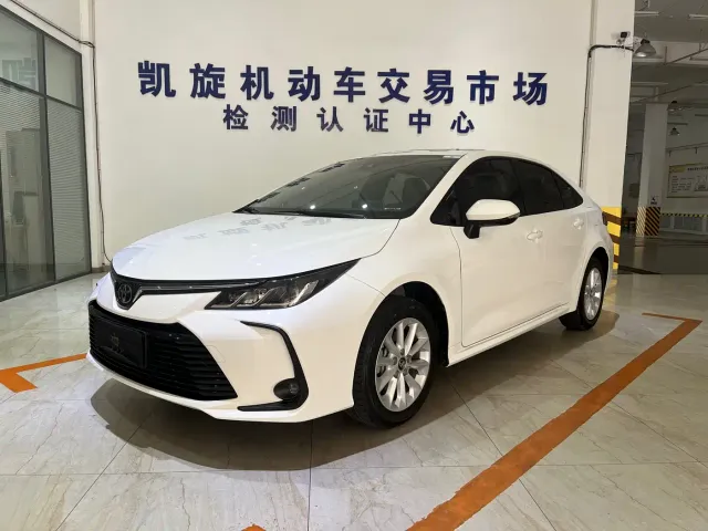 Фотография автомобиля — Toyota Corolla