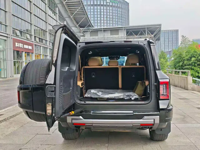 BYD FangChengBao Leopard 8 — Фото автомобиля 8