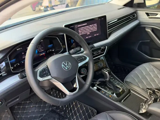 Volkswagen Sagitar — Фото автомобиля 5