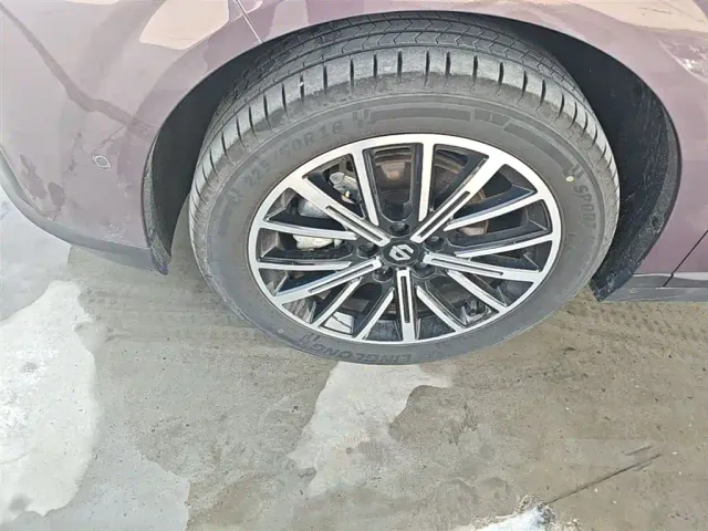 Leapmotor B10 — Фото автомобиля 22