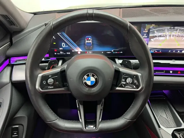 BMW 5 Series — Фото автомобиля 14