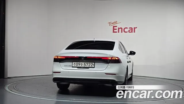 Honda Accord Generation 11 — Фото автомобиля 4