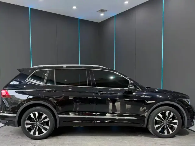 Volkswagen Tiguan L — Фото автомобиля 5