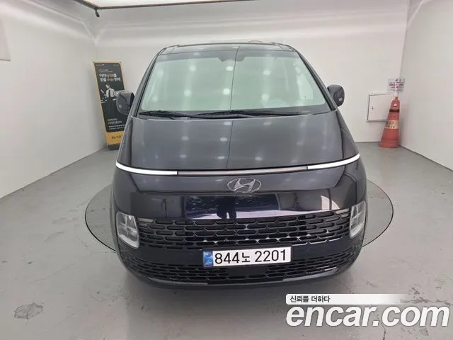 Hyundai Staria — Фото автомобиля 3