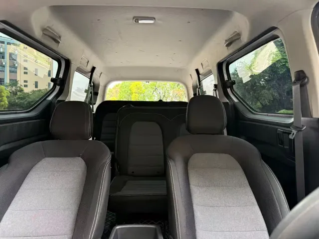Wuling Zhengcheng — Фото автомобиля 11