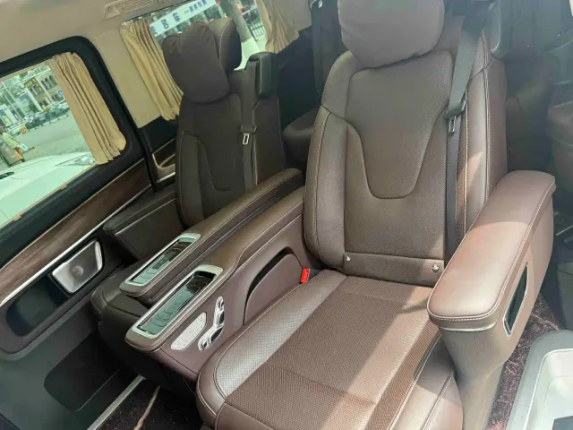 Mercedes-Benz V-Class — Фото автомобиля 11