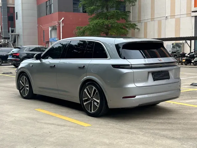 Li Auto L7 — Фото автомобиля 3