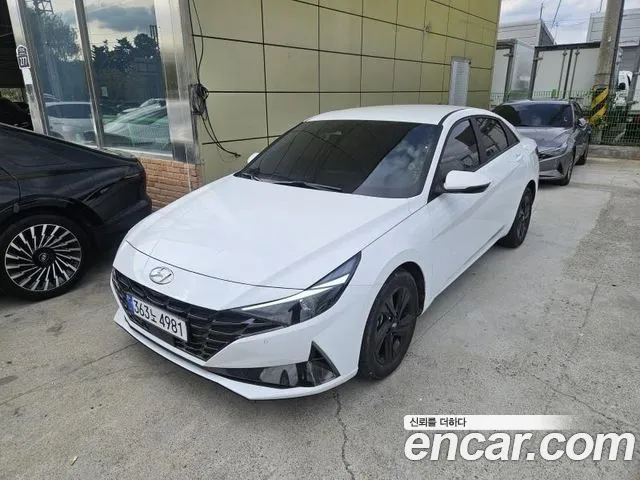 Hyundai Avante — Фото автомобиля 3