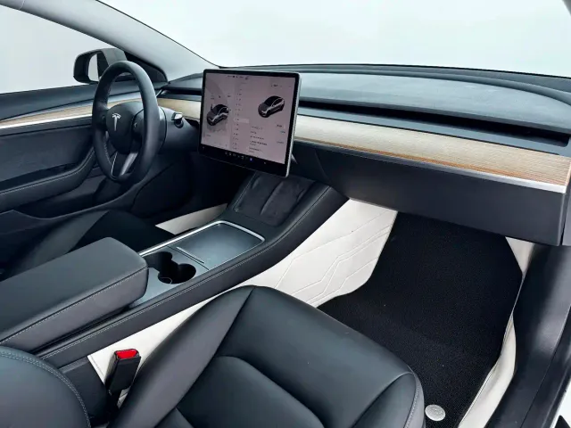 Tesla Model 3 2022 Model Rear-Wheel Drive Version — Фото автомобиля 10