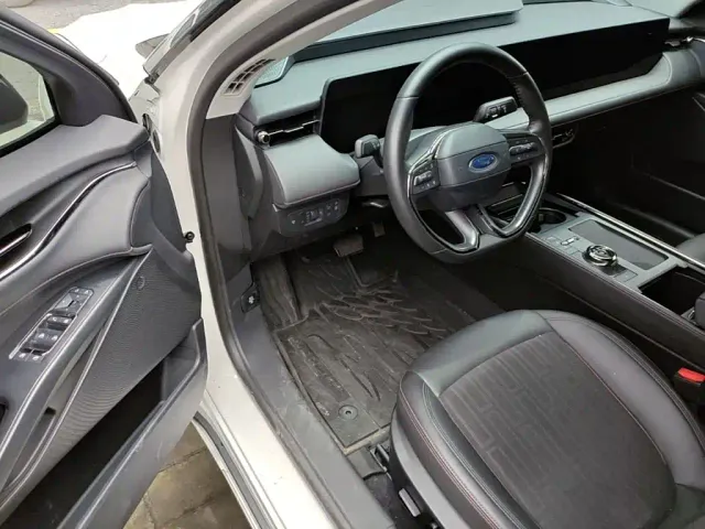 Ford Mondeo — Фото автомобиля 15