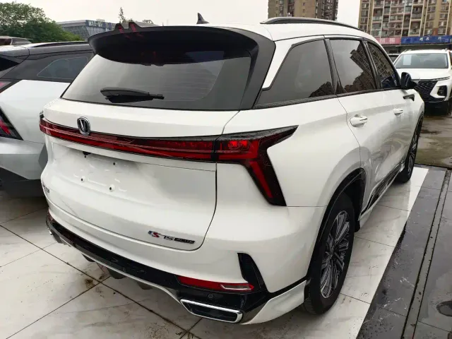 Changan CS75 Plus — Фото автомобиля 14
