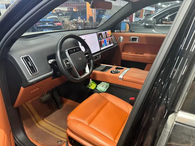 Li Auto L7 — Фото автомобиля 3