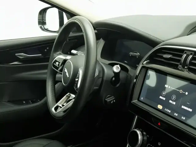 Jaguar XEL — Фото автомобиля 22
