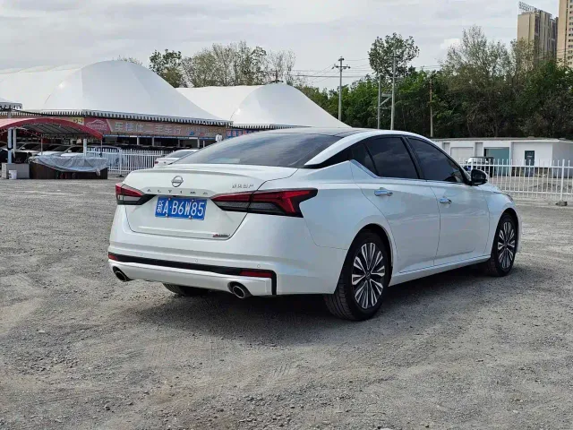 Nissan Teana — Фото автомобиля 9