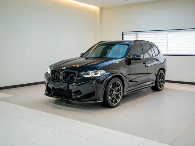 Фотография автомобиля — BMW X3 M