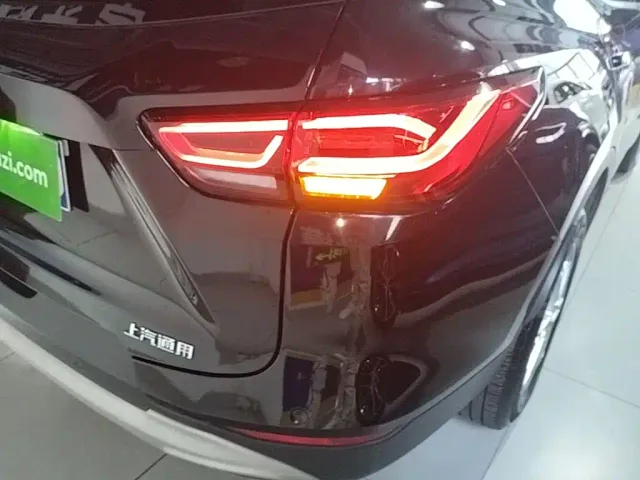 Chevrolet Trailblazer — Фото автомобиля 7