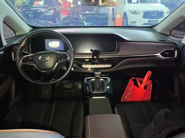 GAC Trumpchi M6 — Фото автомобиля 9