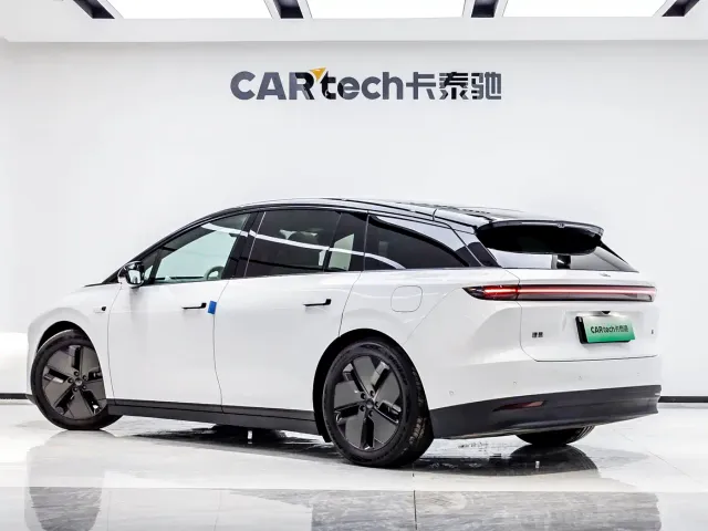 Li Auto i6 — Фото автомобиля 2