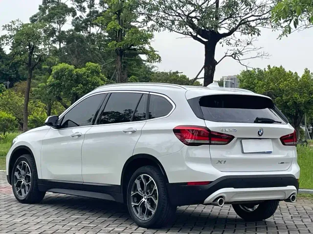 BMW X1 — Фото автомобиля 10