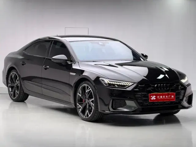 Audi A7L — Фото автомобиля 2