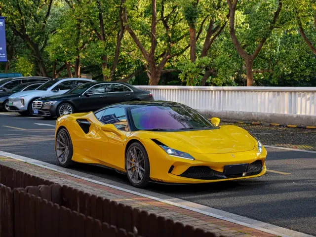 Ferrari F8 — Фото автомобиля 8