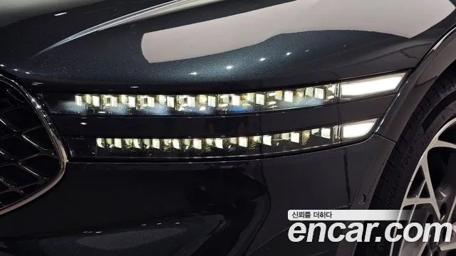 Genesis G90 Бензин 3.5 турбо AWD — Фото автомобиля 20