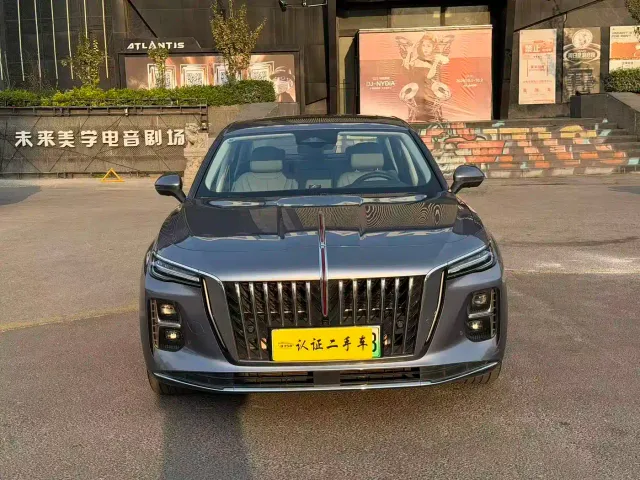 Hongqi H5 PHEV — Фото автомобиля 9