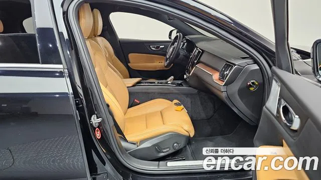 Volvo S60 3rd Gen — Фото автомобиля 16