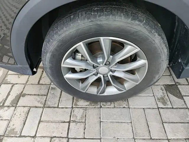 Roewe RX5 — Фото автомобиля 22