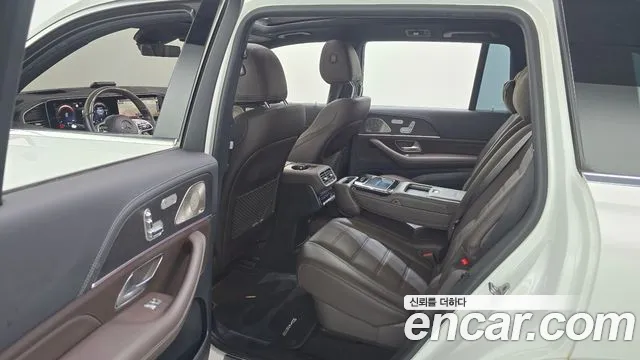 Mercedes-Benz GLS-Class — Фото автомобиля 11