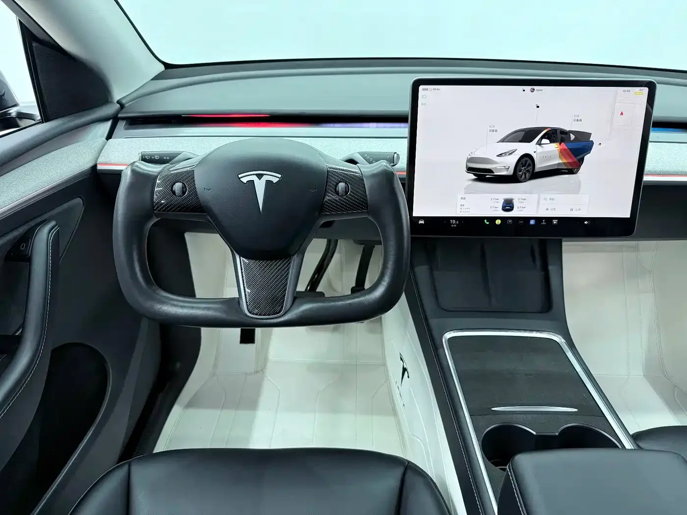 Tesla Model Y 2024 Rear-Wheel Drive Version — Фото автомобиля 8